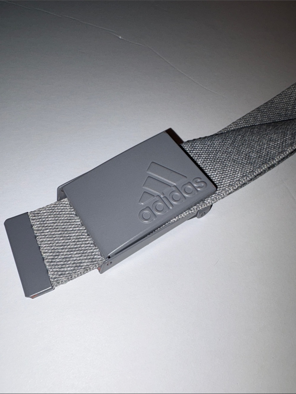 ADIDAS Men’s Light Gray Webbing Belt with Branded Buckle